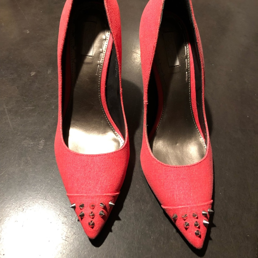 studded pumps
